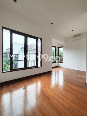Rumah Luxury Modern Siap Huni di Cipete Jakarta Selatan Rumah Luxury Modern Siap Huni di Cipete Jakarta Selatan