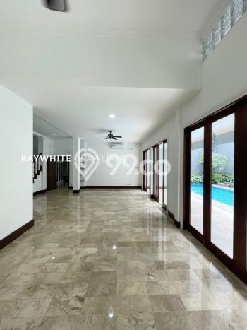 Hunian 6 Kamar Lengkap Dikontrakkan di Kebayoran Baru Harga Kompetitif Hunian 6 Kamar Lengkap Dikontrakkan di Kebayoran Baru Harga Kompetitif