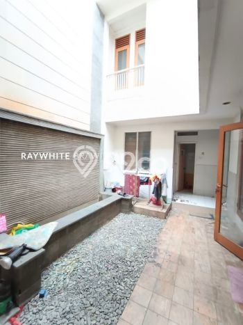 Dijual Rumah Luas Megah Dengan View Cantik di Panglima Polim, Jakarta Selatan Dijual Rumah Luas Megah Dengan View Cantik di Panglima Polim, Jakarta Selatan