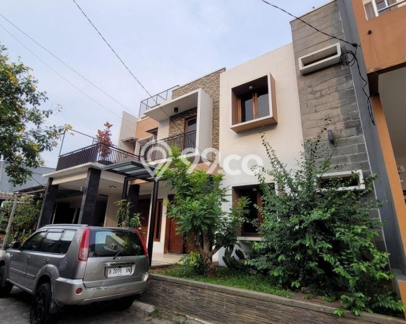 For Sale Rumah 4 Kamar Lokasi Ideal Bagus dan Strategis di Bekasi Timur For Sale Rumah 4 Kamar Lokasi Ideal Bagus dan Strategis di Bekasi Timur