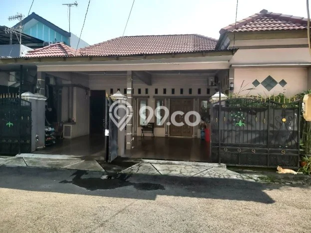 Rumah Luas Asri 4 KT Siap Huni di Harapan Indah Bekasi Rumah Luas Asri 4 KT Siap Huni di Harapan Indah Bekasi
