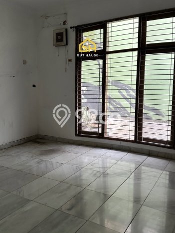 Rumah Elit Akses Mudah di Jakarta Utara Semi Furnished Rumah Elit Akses Mudah di Jakarta Utara Semi Furnished