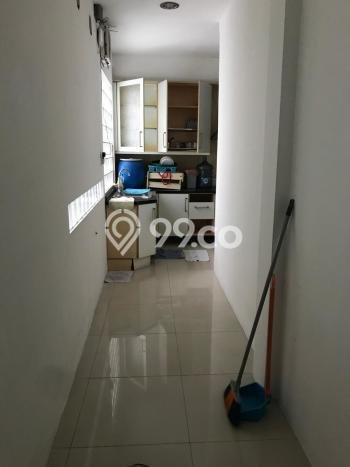 Disewakan! Rumah 6 Kamar Tidur &
2 Kamar Mandi di tanjung duren utara, Jakarta Barat Disewakan! Rumah 6 Kamar Tidur &
2 Kamar Mandi di tanjung duren utara, Jakarta Barat
