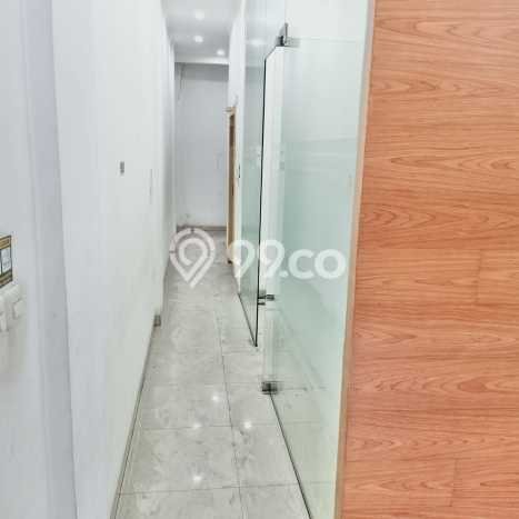 Unit Ruko Dijual di Jakarta Barat LT 96m2 & LB 190m2 Unit Ruko Dijual di Jakarta Barat LT 96m2 & LB 190m2