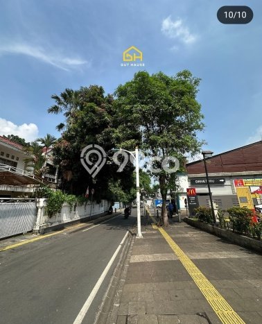 Rumah Luxury Modern Siap Huni di Kemang Jakarta Selatan Rumah Luxury Modern Siap Huni di Kemang Jakarta Selatan