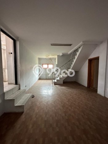 Disewakan Ruko di Kawasan Ramai Bandengan Luas 960m2 Disewakan Ruko di Kawasan Ramai Bandengan Luas 960m2