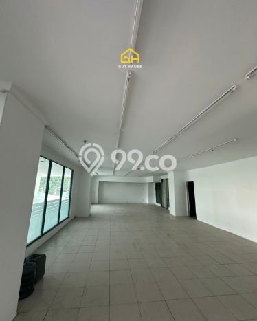 Kantor Lokasi Bisnis di Muara Karang, Luas 140m2m², Akses Utama Kantor Lokasi Bisnis di Muara Karang, Luas 140m2m², Akses Utama