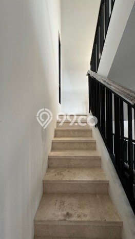 Hunian Mewah LB 262m2 Siap Pakai Desain Elegan di BSD City, Tangerang Hunian Mewah LB 262m2 Siap Pakai Desain Elegan di BSD City, Tangerang
