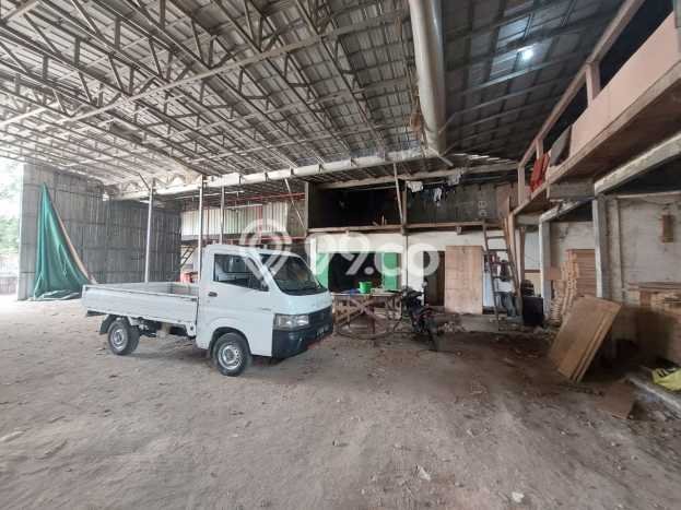 Ruko untuk disewa di Setu punya LT 810m2 & LB 324m2 harga sewa kompetitif Ruko untuk disewa di Setu punya LT 810m2 & LB 324m2 harga sewa kompetitif