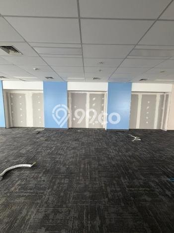 Unit Kantor Dijual di Jakarta Selatan LT 10000m2 & LB 1092m2 Unit Kantor Dijual di Jakarta Selatan LT 10000m2 & LB 1092m2