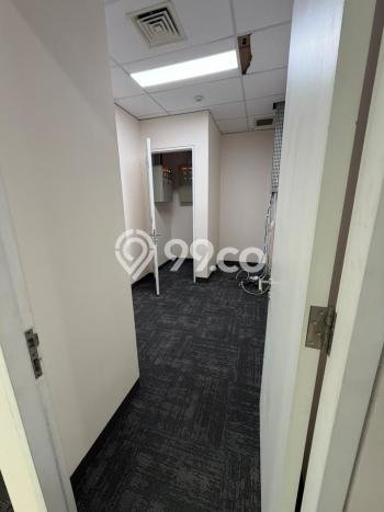 Unit Kantor Dijual di Jakarta Selatan LT 10000m2 & LB 1092m2 Unit Kantor Dijual di Jakarta Selatan LT 10000m2 & LB 1092m2