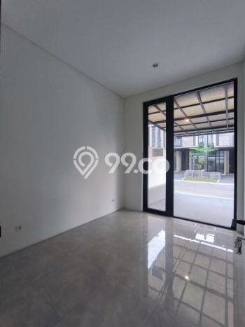 Dijual Rumah Premium dengan Fasilitas Sekitar Lengkap di Lakarsantri, Surabaya Dijual Rumah Premium dengan Fasilitas Sekitar Lengkap di Lakarsantri, Surabaya
