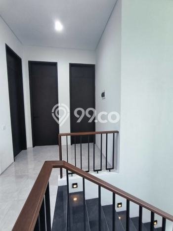Dijual Rumah Premium dengan Fasilitas Sekitar Lengkap di Lakarsantri, Surabaya Dijual Rumah Premium dengan Fasilitas Sekitar Lengkap di Lakarsantri, Surabaya