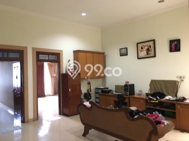 Rumah Mewah LB 300m2 Siap Pakai Desain Elegan di Taman Palem, Jakarta Barat Rumah Mewah LB 300m2 Siap Pakai Desain Elegan di Taman Palem, Jakarta Barat