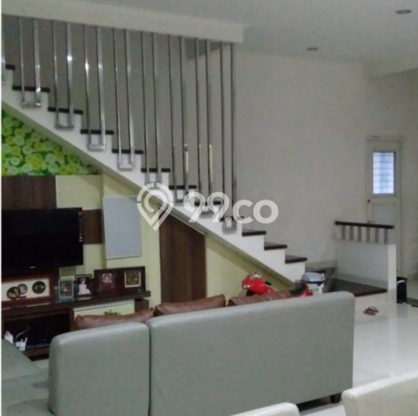 Jual Rumah Luas Megah Dengan View Eksklusif di Taman Palem, Jakarta Barat Jual Rumah Luas Megah Dengan View Eksklusif di Taman Palem, Jakarta Barat