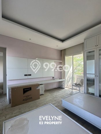 Dijual Rumah Premium dengan Fasilitas Sekitar Lengkap di Wiyung, Surabaya Dijual Rumah Premium dengan Fasilitas Sekitar Lengkap di Wiyung, Surabaya