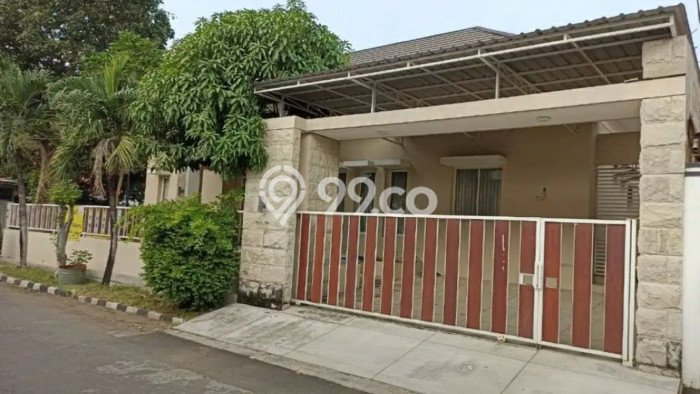 Lokasi strategis! Rumah siap huni dikontrakkan di Dukuh Pakis LB 280m2 Lokasi strategis! Rumah siap huni dikontrakkan di Dukuh Pakis LB 280m2