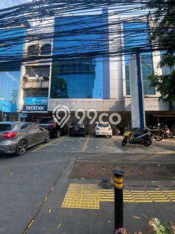 Komersial Disewa di Kebayoran Baru, Jakarta Selatan, LT 564m2 / LB 1598m2 Komersial Disewa di Kebayoran Baru, Jakarta Selatan, LT 564m2 / LB 1598m2