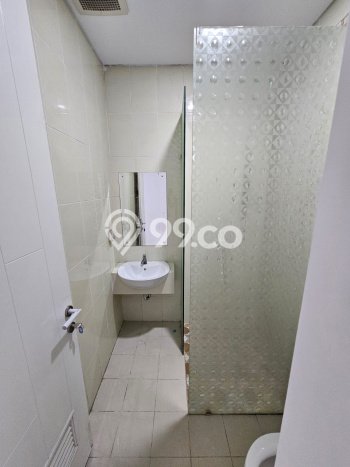 Rumah Strategis Modern Lb 189m2 di BSD, Tangerang Selatan Rumah Strategis Modern Lb 189m2 di BSD, Tangerang Selatan