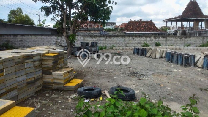 Tanah untuk Disewa di Yogyakarta Luas 2639m2 Tanah untuk Disewa di Yogyakarta Luas 2639m2