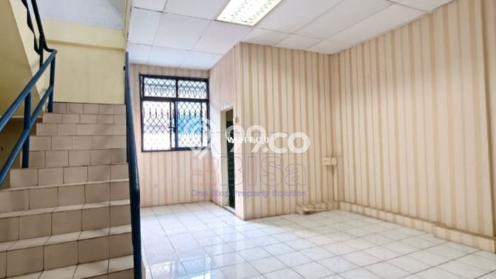 Ruko Dijual di Batam LT 106m2 & LB 274m2 Lokasi Terbaik! Ruko Dijual di Batam LT 106m2 & LB 274m2 Lokasi Terbaik!