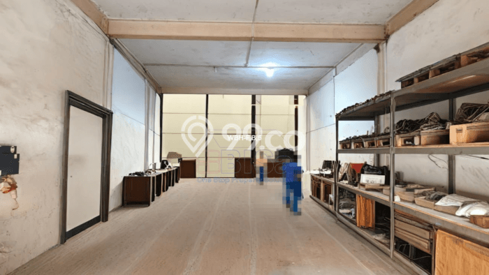 Unit Gudang Dijual di Batam LT 384m2 & LB 504m2 Unit Gudang Dijual di Batam LT 384m2 & LB 504m2