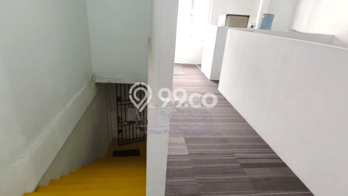 Lokasi Strategis! Dijual Ruko Bisnis di Batam Kota, Batam Kondisi Baik Lokasi Strategis! Dijual Ruko Bisnis di Batam Kota, Batam Kondisi Baik