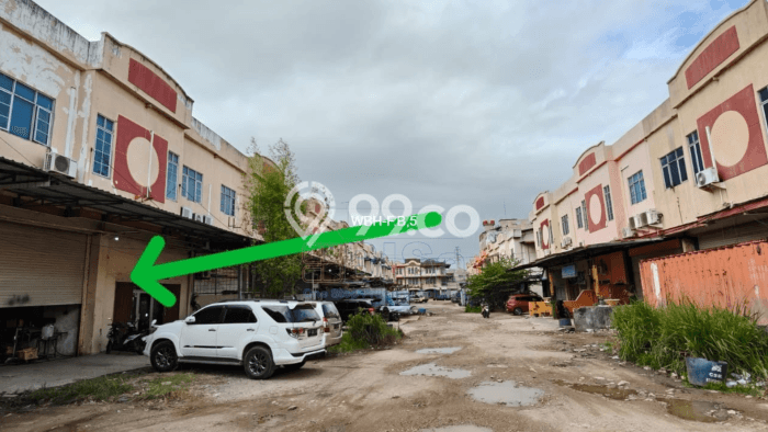 Unit Gudang Dijual di Batam LT 384m2 & LB 504m2 Unit Gudang Dijual di Batam LT 384m2 & LB 504m2