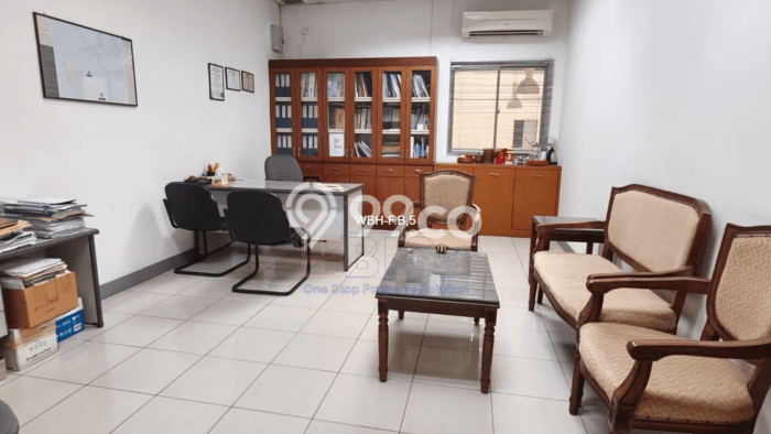 Unit Gudang Dijual di Batam LT 384m2 & LB 504m2 Unit Gudang Dijual di Batam LT 384m2 & LB 504m2