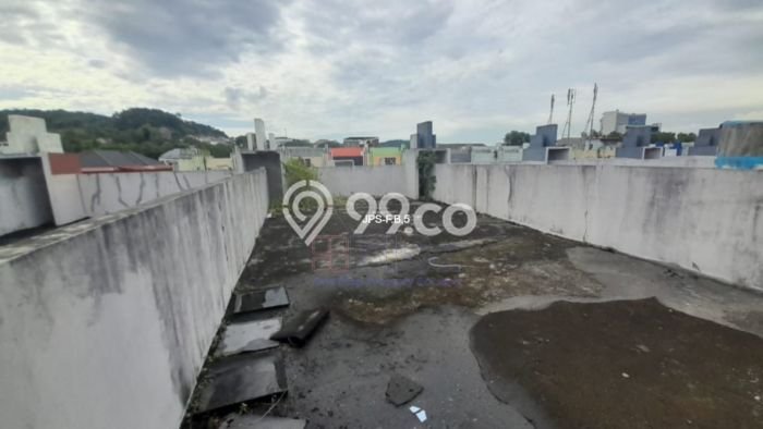 Ruko Dijual di Batam LT 93m2 & LB 268m2 Lokasi Terbaik! Ruko Dijual di Batam LT 93m2 & LB 268m2 Lokasi Terbaik!