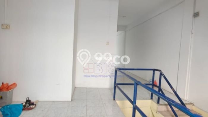 Ruko Dijual di Batam LT 106m2 & LB 274m2 Lokasi Terbaik! Ruko Dijual di Batam LT 106m2 & LB 274m2 Lokasi Terbaik!