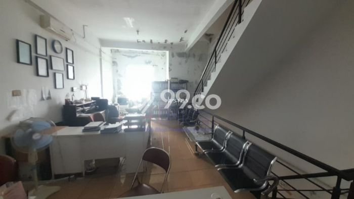 Ruko Dijual di Batam LT 93m2 & LB 268m2 Lokasi Terbaik! Ruko Dijual di Batam LT 93m2 & LB 268m2 Lokasi Terbaik!