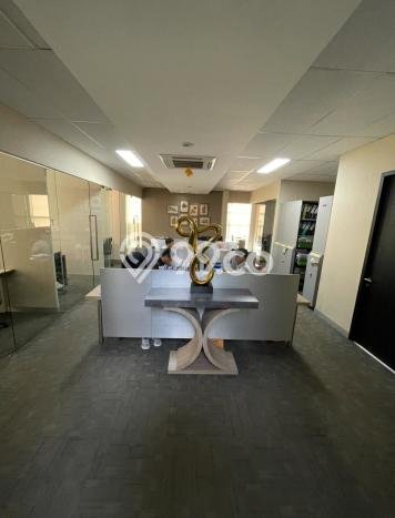 Kantor Bagus LT 300m2 LB 468m2 Dijual di BSD Tangerang Selatan Kantor Bagus LT 300m2 LB 468m2 Dijual di BSD Tangerang Selatan