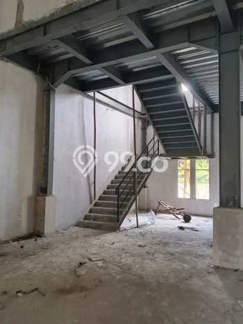 Unit Gudang Disewakan di Cikarang di Area Ramai & Strategis Unit Gudang Disewakan di Cikarang di Area Ramai & Strategis