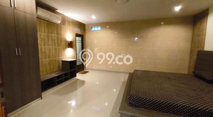 Vila Terawat Kawasan , Area 200m2m², Lingkungan Tenang dan aman Vila Terawat Kawasan , Area 200m2m², Lingkungan Tenang dan aman