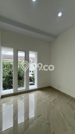 Rumah Luas Asri 3 KT Siap Pakai di Gading Serpong Pondok Hijau Golf Tangerang Rumah Luas Asri 3 KT Siap Pakai di Gading Serpong Pondok Hijau Golf Tangerang