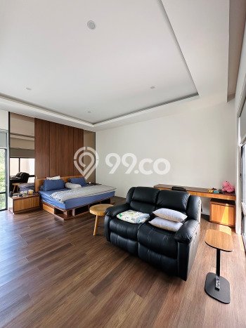 Ready to Use! Luxury House LT 392m2 Desain Modern di Alam Sutera Ready to Use! Luxury House LT 392m2 Desain Modern di Alam Sutera