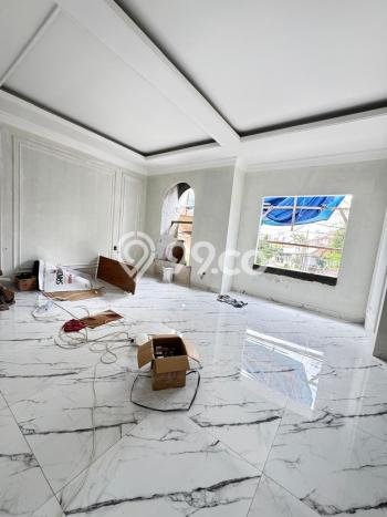 For Sale! Luxury House LT 180m2 Desain Modern di BSD City For Sale! Luxury House LT 180m2 Desain Modern di BSD City