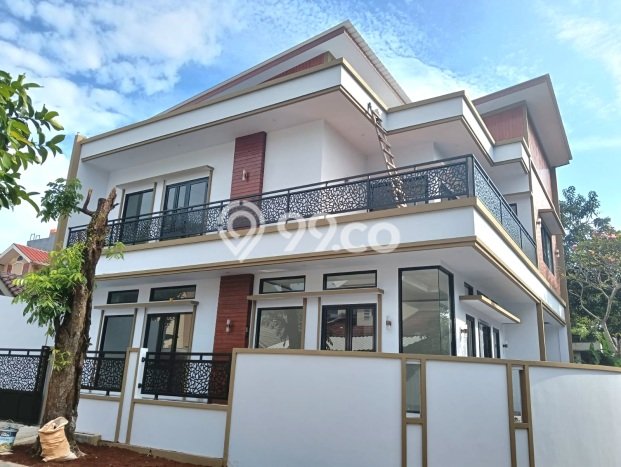 Hunian Mewah LB 330m2 Siap Huni Desain Elegan di BSD Kencana Loka, Tangerang Hunian Mewah LB 330m2 Siap Huni Desain Elegan di BSD Kencana Loka, Tangerang
