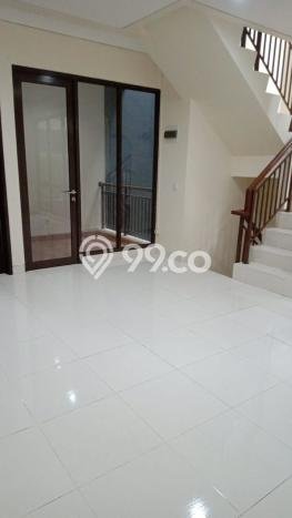 Rumah Luas Asri 3 KT Siap Pakai di BSD Green Wich Tangerang Rumah Luas Asri 3 KT Siap Pakai di BSD Green Wich Tangerang