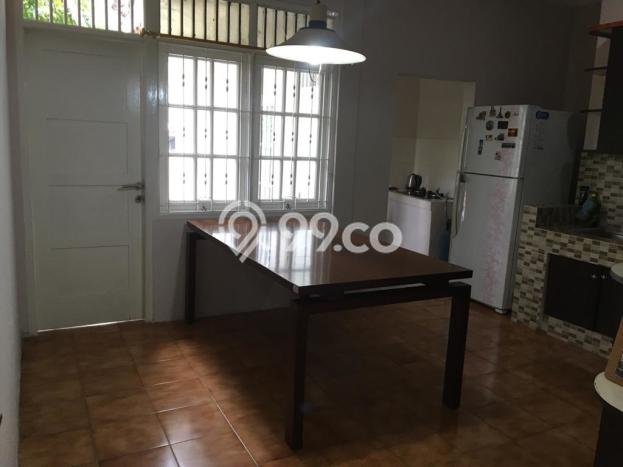 Jual Rumah Eksklusif 2 KT di Bintaro, Tangerang Selatan Jual Rumah Eksklusif 2 KT di Bintaro, Tangerang Selatan