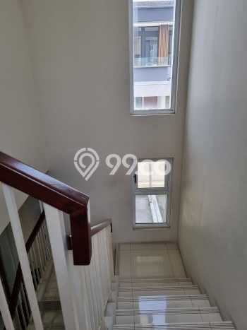 Jual Rumah Luas Megah Dengan View Cantik di BSD Nusaloka, Tangerang Jual Rumah Luas Megah Dengan View Cantik di BSD Nusaloka, Tangerang