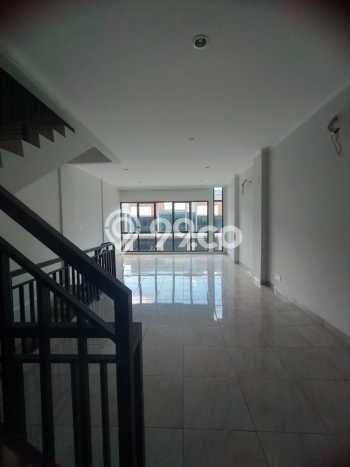 Disewakan Ruko di Kawasan Ramai Summarecon Bekasi Luas 189m2 Disewakan Ruko di Kawasan Ramai Summarecon Bekasi Luas 189m2