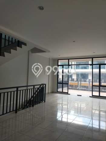 Disewakan Ruko di Kawasan Ramai Summarecon Bekasi Luas 189m2 Disewakan Ruko di Kawasan Ramai Summarecon Bekasi Luas 189m2