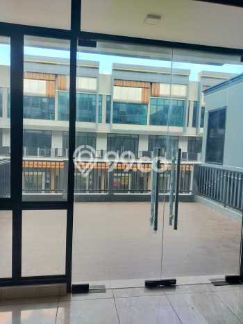 Disewakan Ruko di Kawasan Ramai Summarecon Bekasi Luas 189m2 Disewakan Ruko di Kawasan Ramai Summarecon Bekasi Luas 189m2