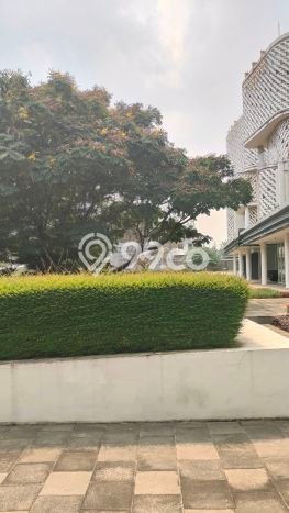 Untuk Dijual Kantor di BSD Tangerang Selatan LT 200m2 / LB 8000m2 Untuk Dijual Kantor di BSD Tangerang Selatan LT 200m2 / LB 8000m2