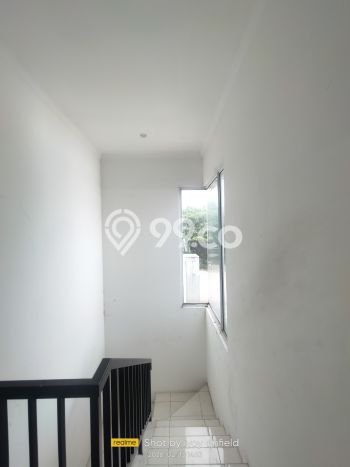 Ruko Disewa di BSD, Tangerang Selatan, LT 589m2 / LB 300m2 Ruko Disewa di BSD, Tangerang Selatan, LT 589m2 / LB 300m2