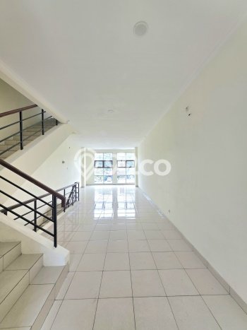 Unit Ruko Dijual di Tangerang LT 67m2 & LB 190m2 Unit Ruko Dijual di Tangerang LT 67m2 & LB 190m2