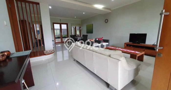 For Sale! Premium House LT 252m2 Desain Modern di Dago Pakar For Sale! Premium House LT 252m2 Desain Modern di Dago Pakar