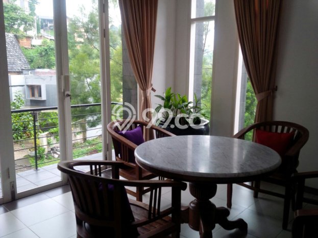 Jual Rumah Mewah Elegan Dengan View Eksklusif di Dago Pakar, Bandung Jual Rumah Mewah Elegan Dengan View Eksklusif di Dago Pakar, Bandung
